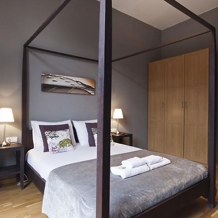 Short Stay Group Paseo De Gracia Serviced Apartments Barcellona Esterno foto
