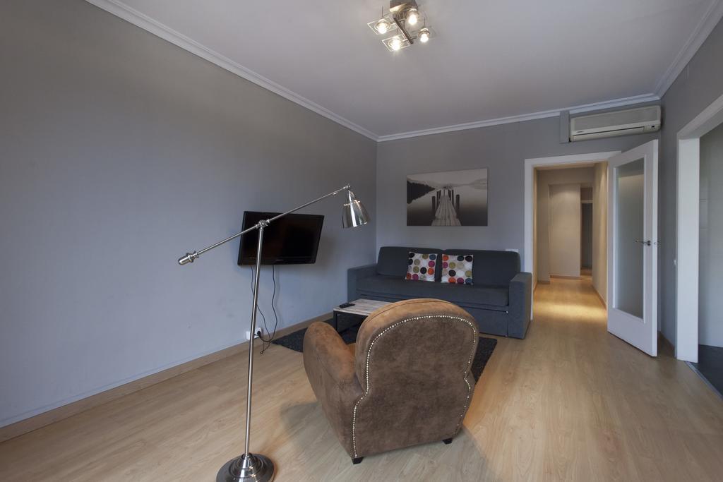 Short Stay Group Paseo De Gracia Serviced Apartments Barcellona Esterno foto