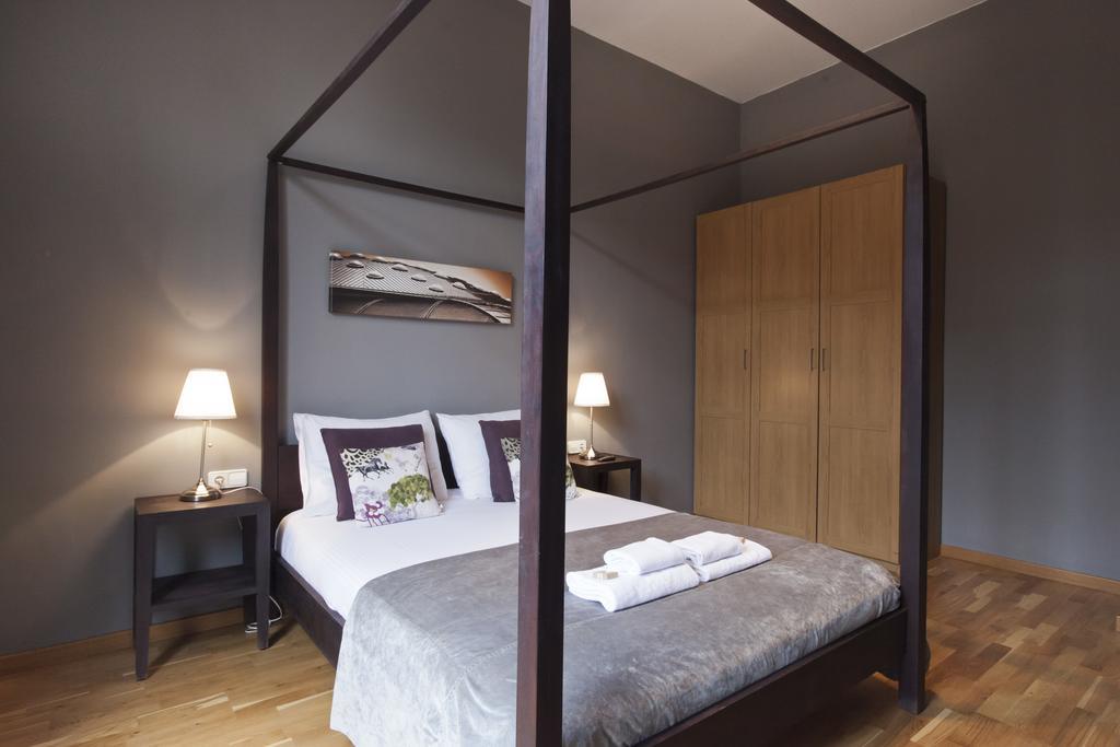 Short Stay Group Paseo De Gracia Serviced Apartments Barcellona Esterno foto