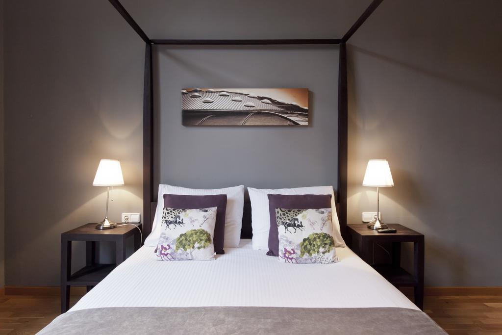 Short Stay Group Paseo De Gracia Serviced Apartments Barcellona Esterno foto