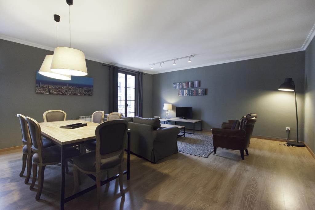Short Stay Group Paseo De Gracia Serviced Apartments Barcellona Esterno foto