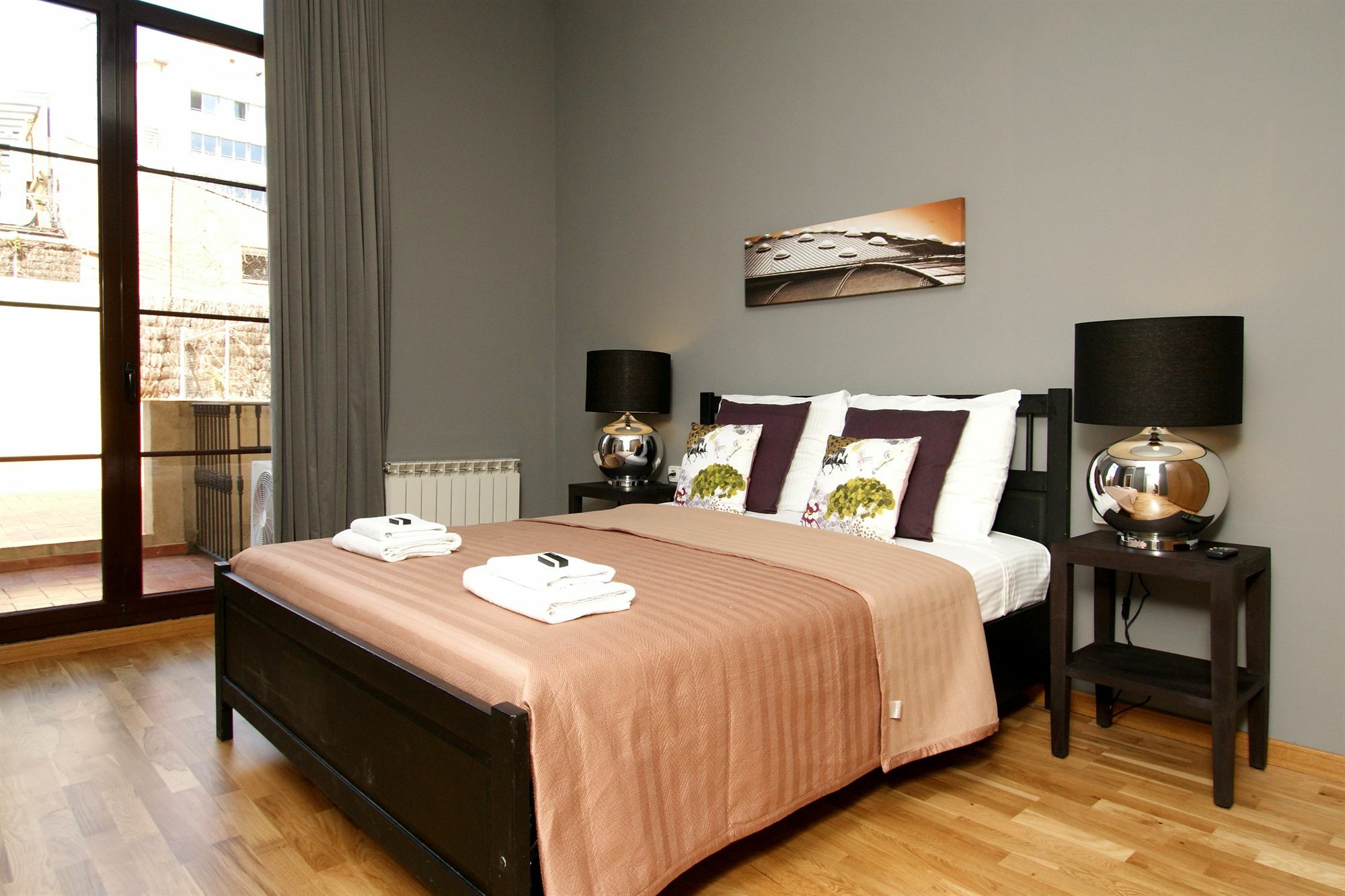 Short Stay Group Paseo De Gracia Serviced Apartments Barcellona Esterno foto