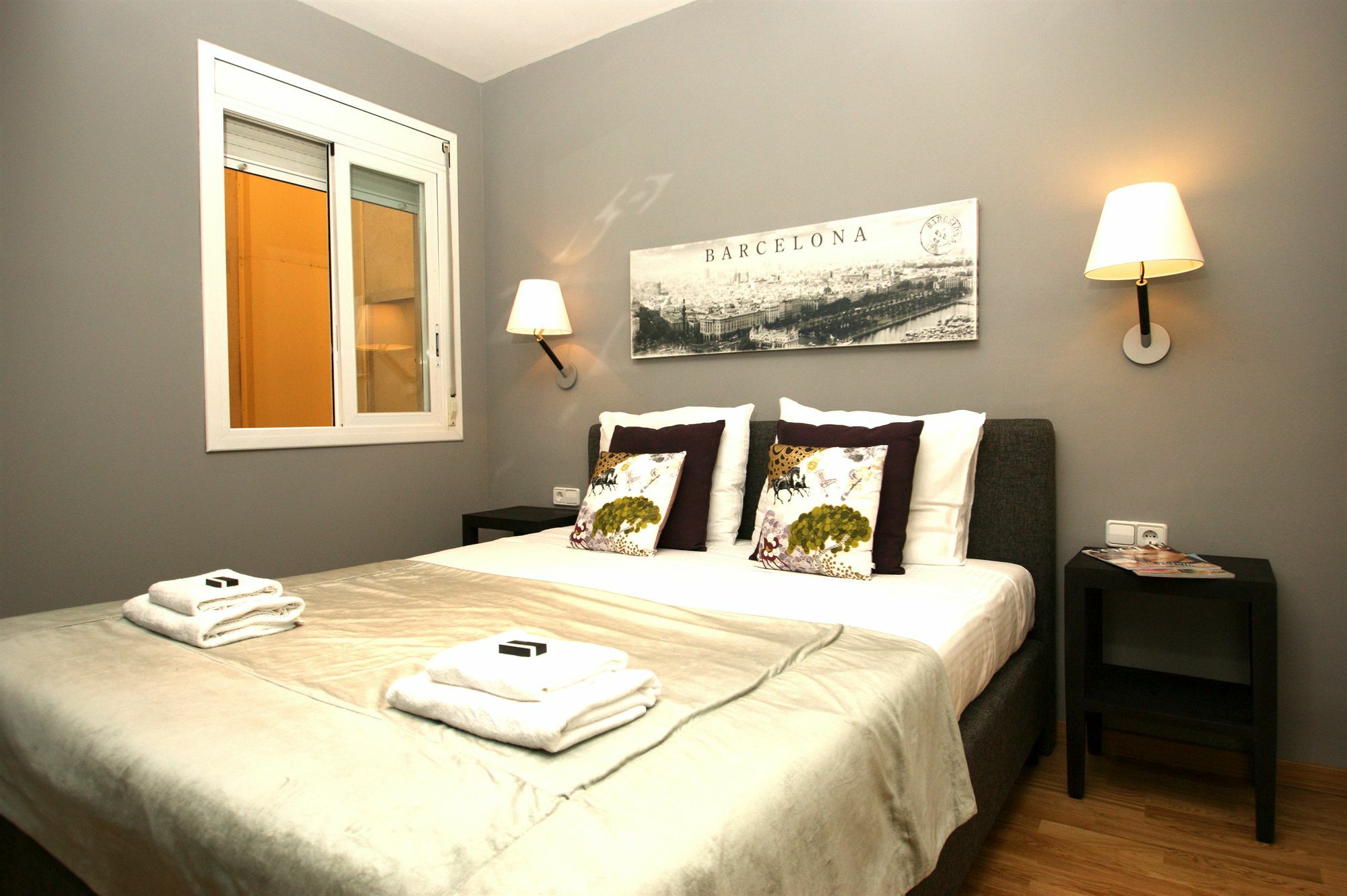 Short Stay Group Paseo De Gracia Serviced Apartments Barcellona Esterno foto