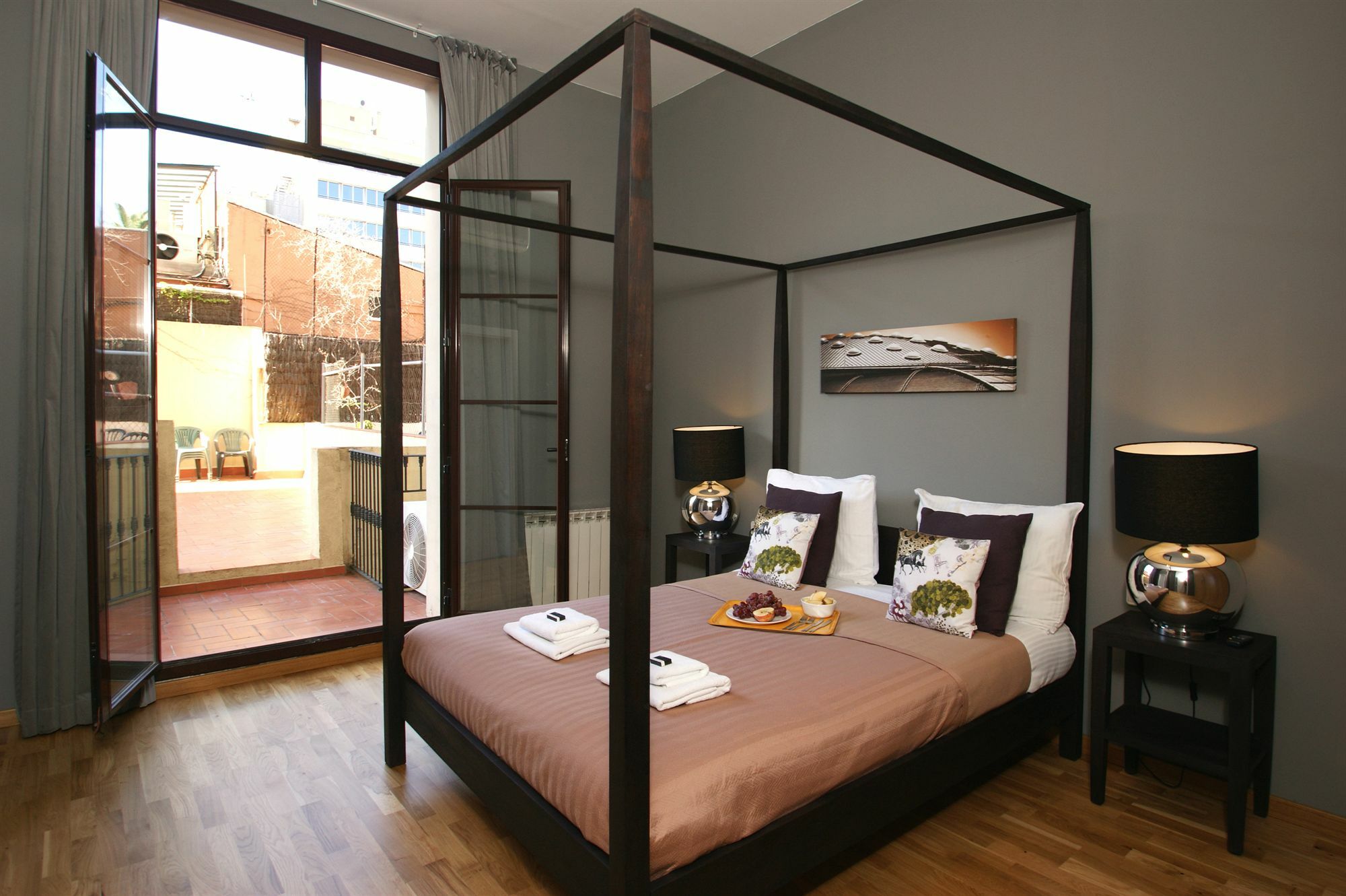 Short Stay Group Paseo De Gracia Serviced Apartments Barcellona Esterno foto