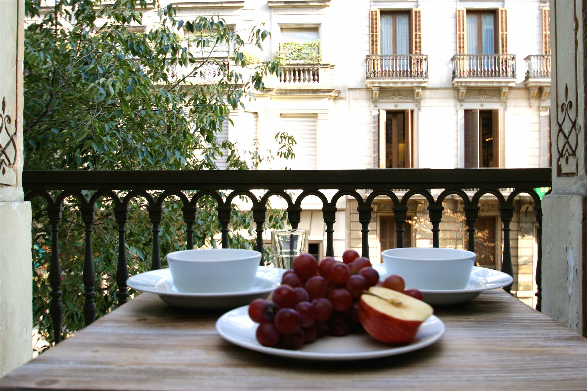 Short Stay Group Paseo De Gracia Serviced Apartments Barcellona Esterno foto